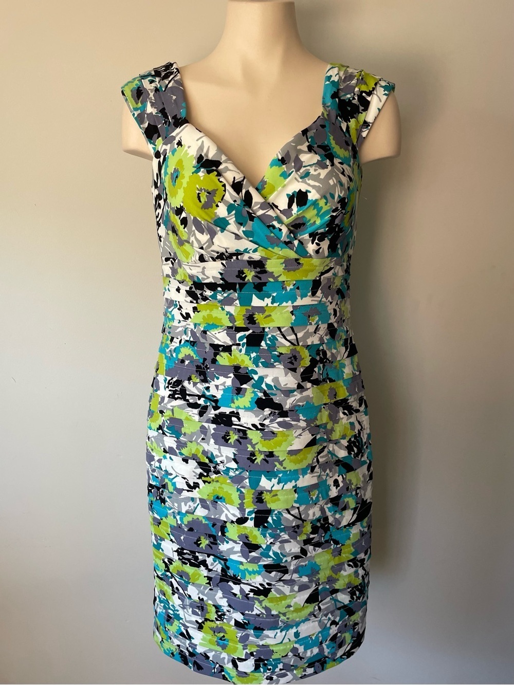 London Times Floral Sleeveless Sheath Dress Ruched Cocktail Summer Career